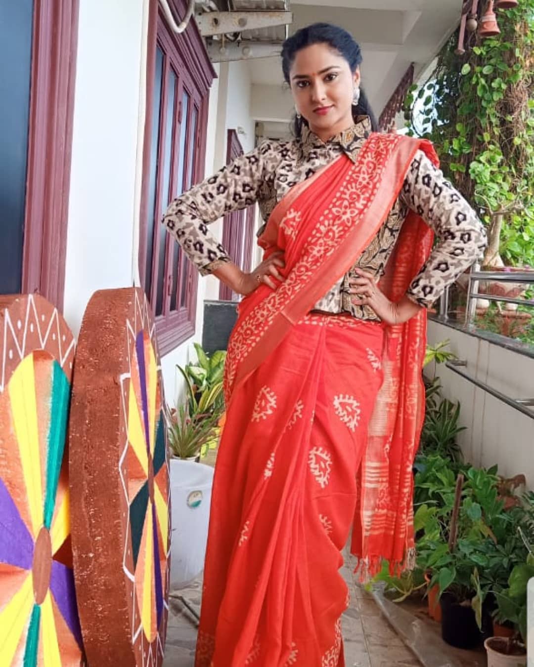 ZEE TELUGU TV ANCHOR KASI ANNAPURNA IN ORANGE SAREE BLOUSE 10